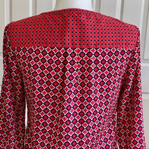 Banana Republic Blouse Top Red Pink Navy Circle Print Half Button Front Size XS - Picture 5 of 10
